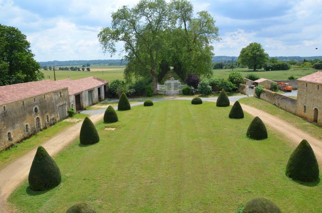 Chateau Des Noces Bazoges-en-Pareds Exterior foto